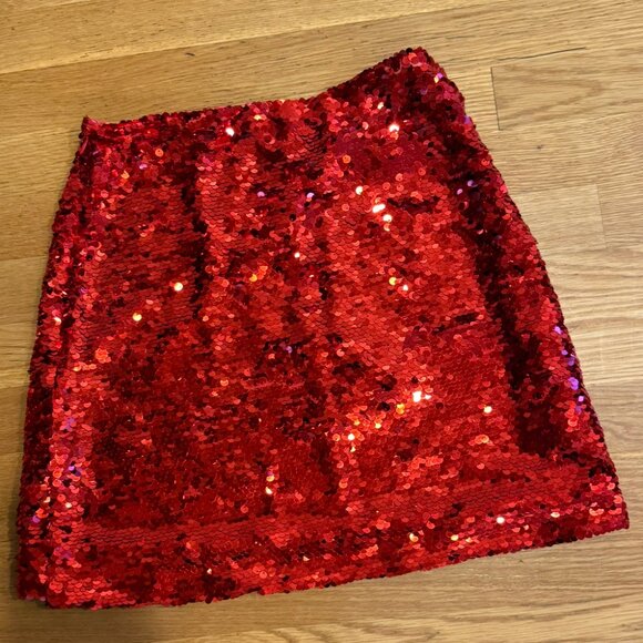 Red Sequin Mini Skirt -XS - Picture 3 of 3